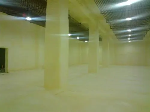 冷庫(kù)用什么材料好，聚氨酯噴涂是首選！